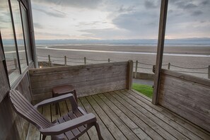 Zimmer, 1 King-Bett, Kamin | Ausblick vom Zimmer