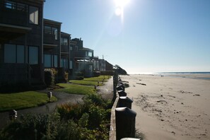 Am Strand, weißer Sandstrand