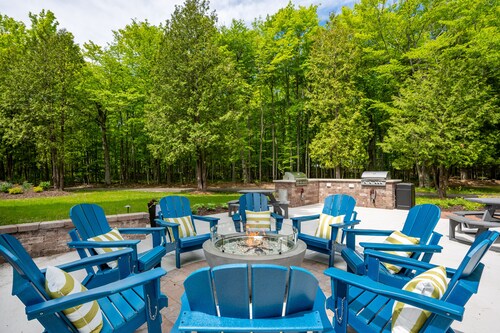 Somerset Inn & Suites