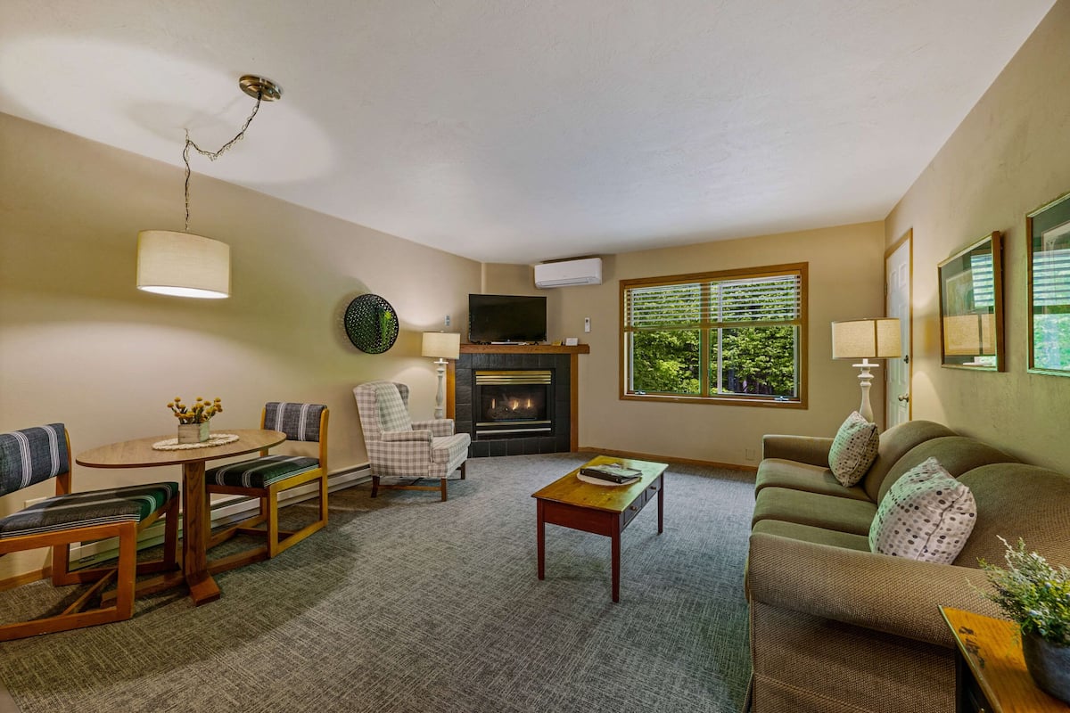 Suite, 1 Queen Bed + Sofa Bed (No Pets) | Premium bedding, individually decorated, individually furnished