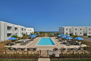 Seasonal outdoor pool - The Hermitage (Amagansett)