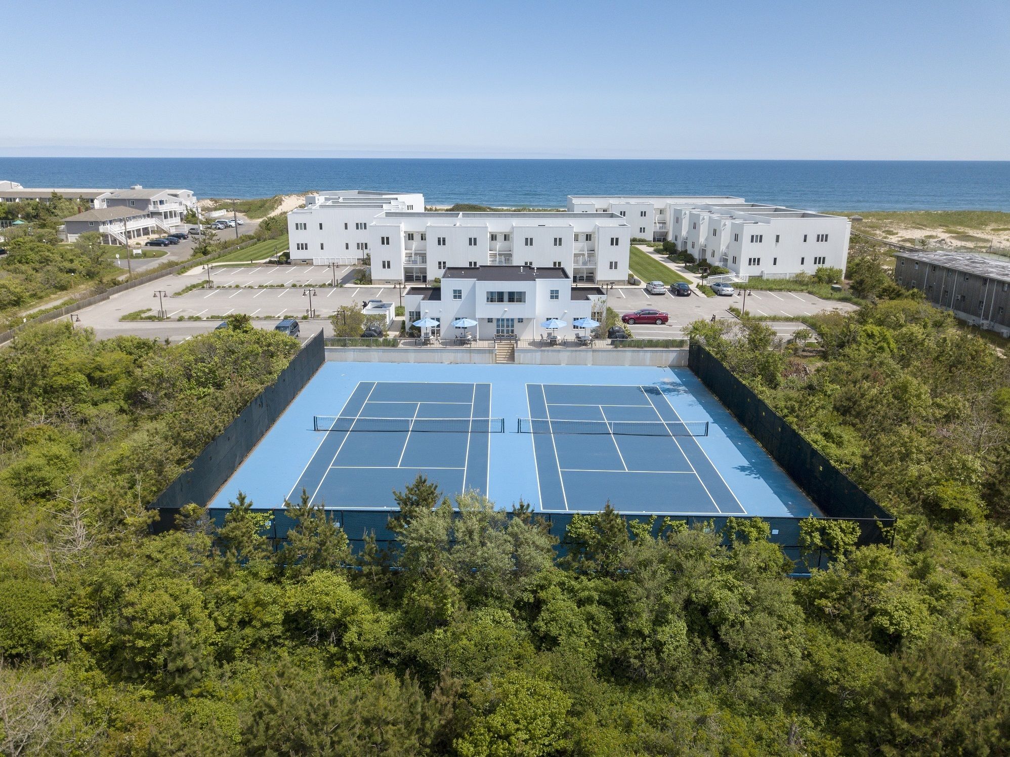 Tennis court