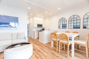 2 Bedroom Oceanview Lower/Upper | Beach/ocean view - The Hermitage (Amagansett)