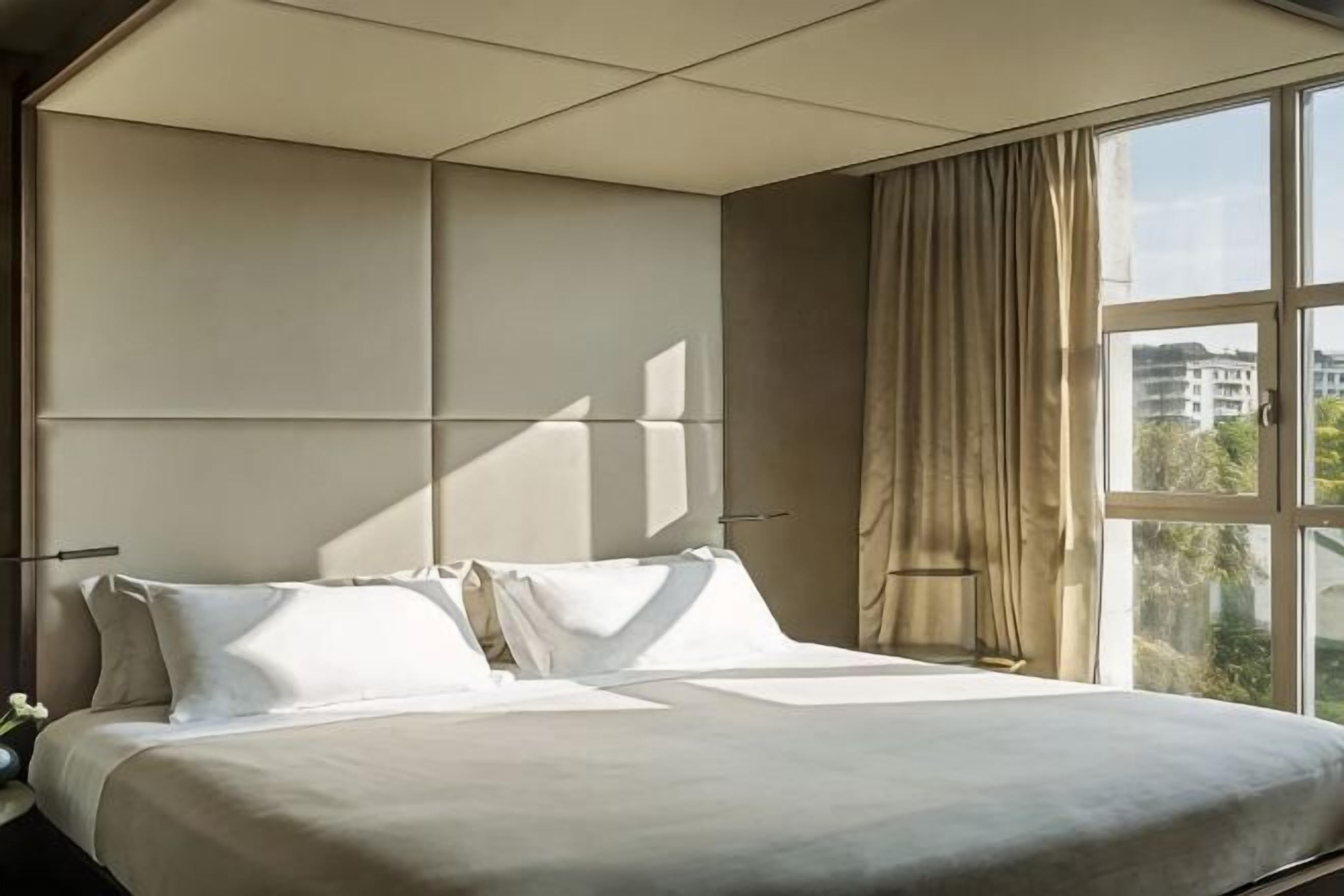 Biancheria da letto di alta qualità, minibar, cassaforte in camera