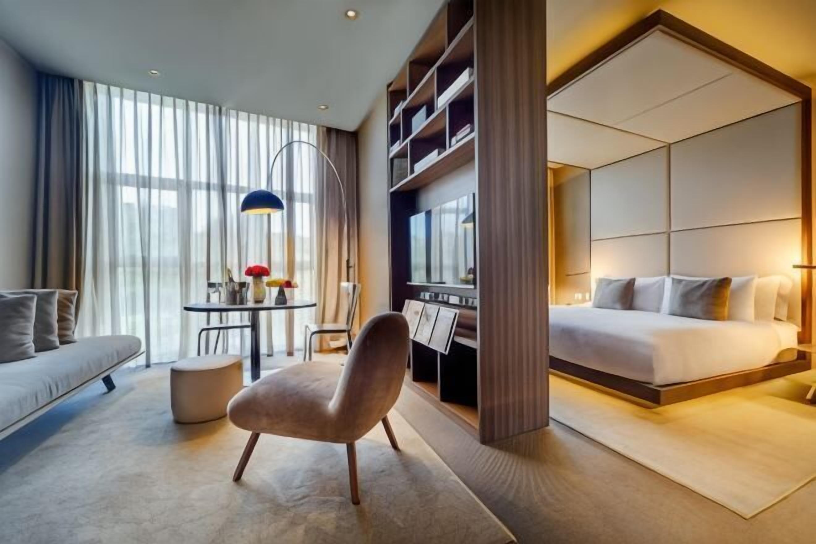 Premium bedding, minibar, in-room safe, desk