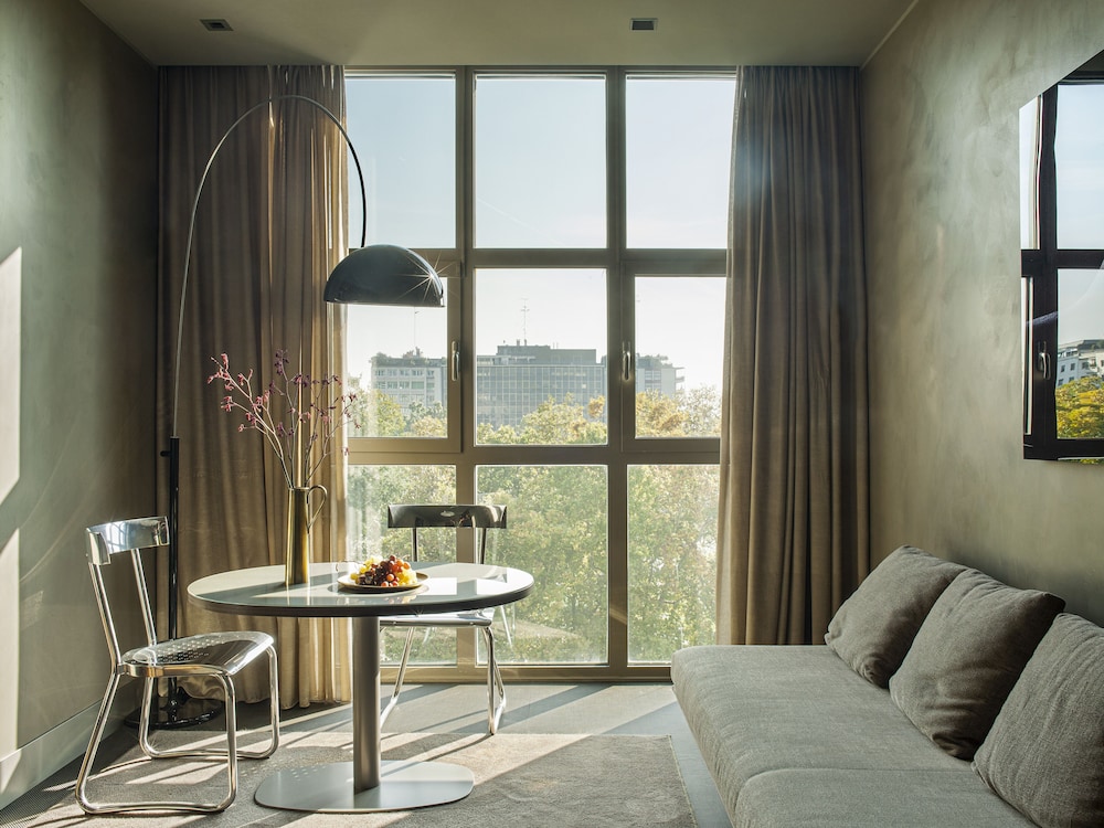 ME Milan Il Duca by null