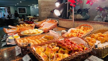 Colazione continentale inclusa, servita tutte le mattine