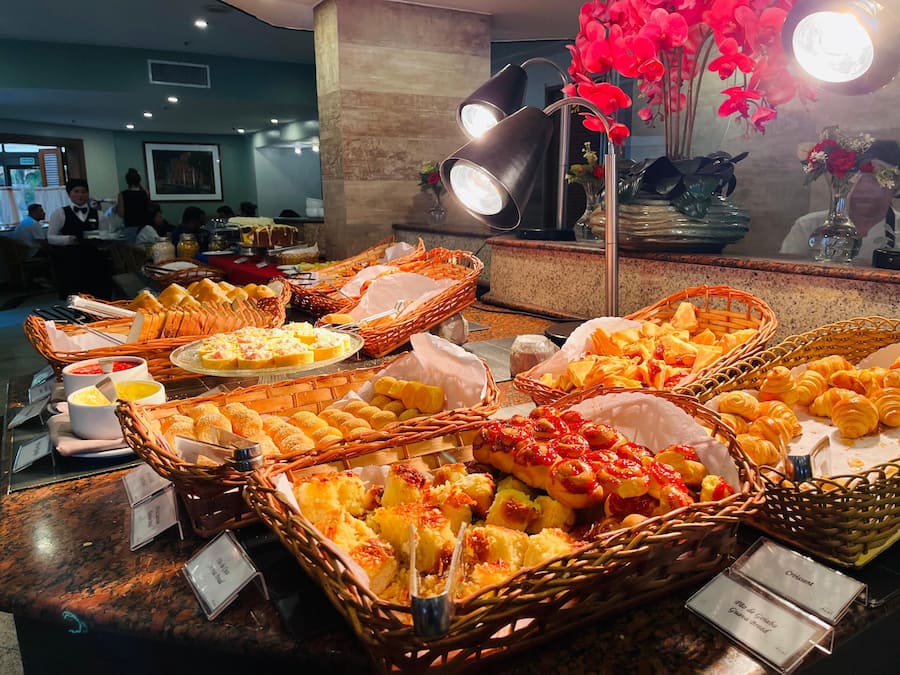 Desayuno continental incluido todos los días