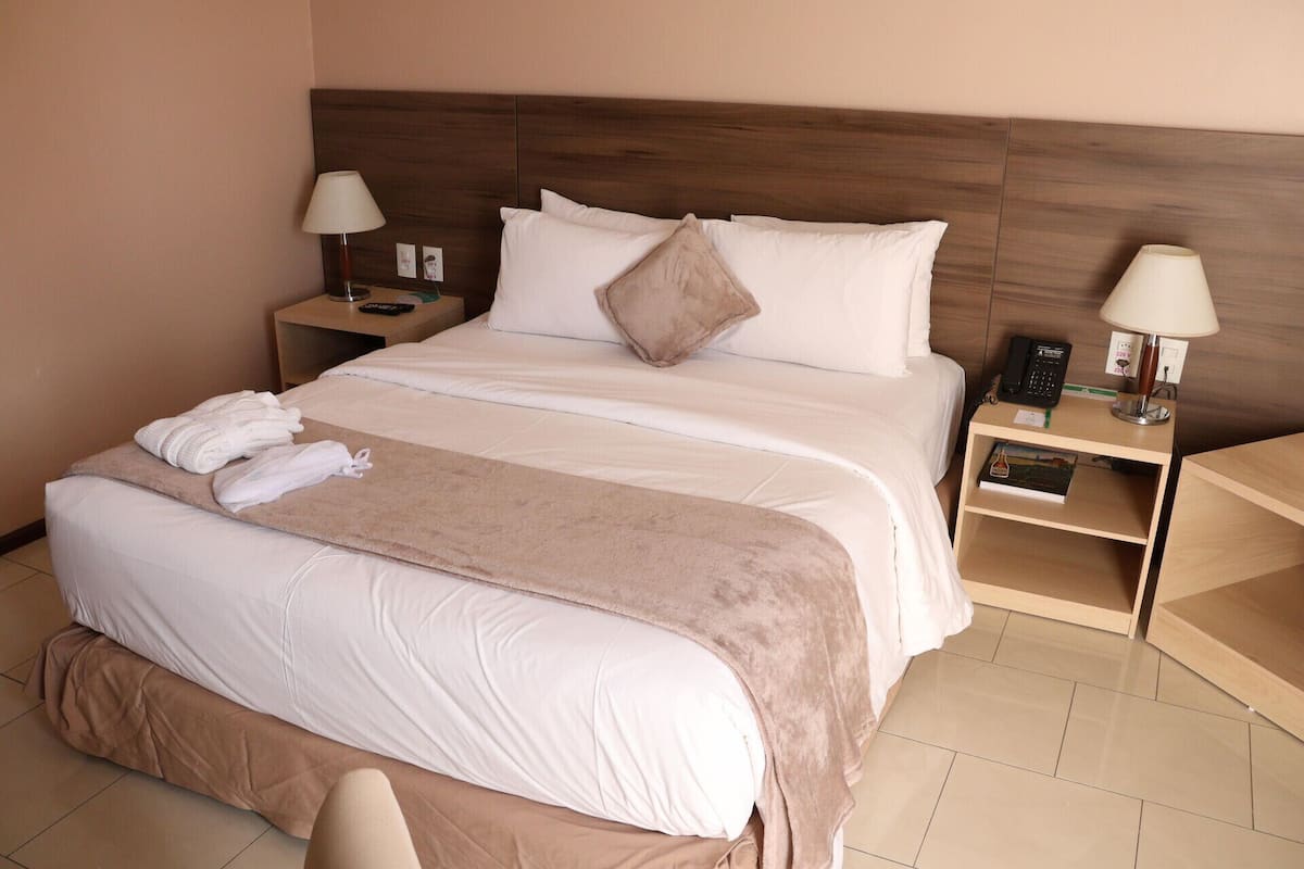 1 bedroom, down comforters, minibar, in-room safe