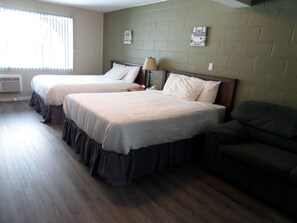 Standard Room, 2 Queen Beds | Rollaway beds, free WiFi, bed sheets - Ray Lyn Motel (Trail)
