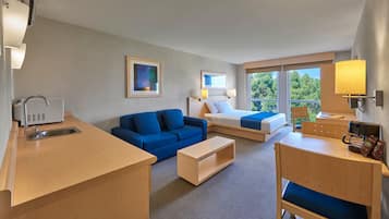 In-room safe, desk, iron/ironing board, free WiFi