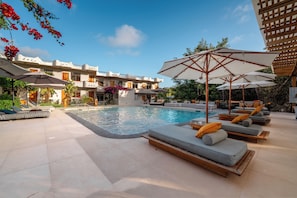 Outdoor pool, sun loungers