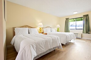 Desk, iron/ironing board, free WiFi, wheelchair access - Rotex Western Inn (Los Angeles)