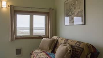 Traditional Cabin, Private Bathroom (Bear-Cabin #1) | 1 bedroom
