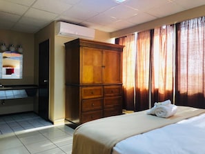 Room, 1 King Bed