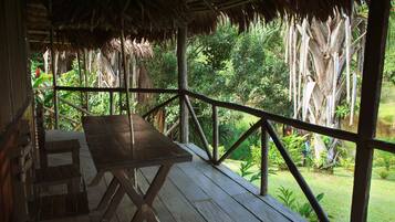 Eco Bungalow | Terrace/patio