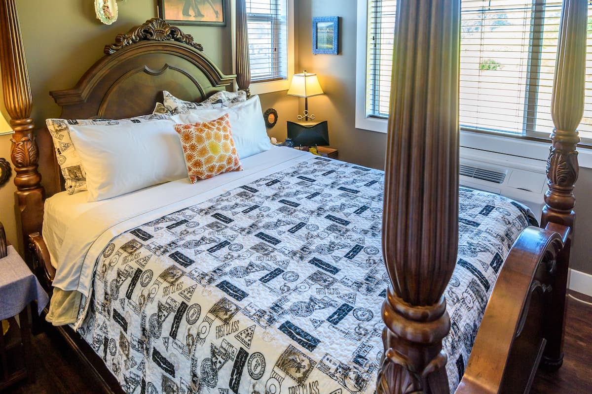 Suite | 1 Schlafzimmer, Pillowtop-Betten, individuell dekoriert