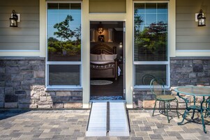 The "Roman Holiday" Suite | Terrace/patio