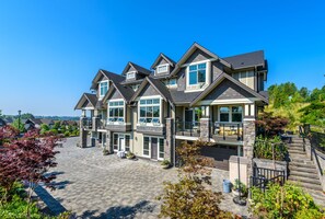 Garden view - Brookside Inn Boutique Hotel (Abbotsford)