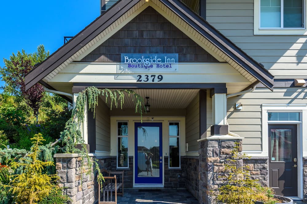 Brookside Inn Boutique Hotel
