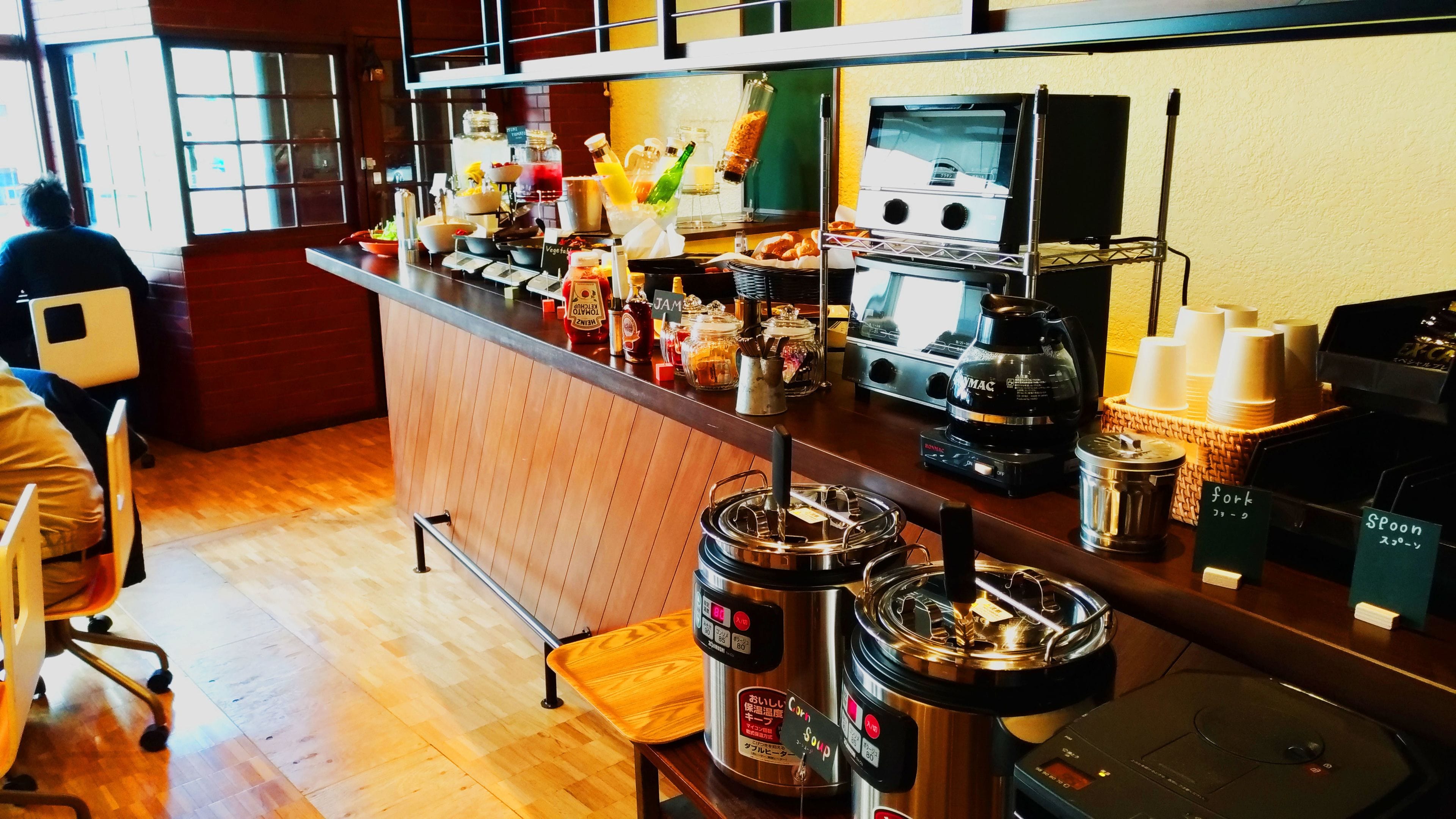 Frukostbuffé varje dag mot avgift
