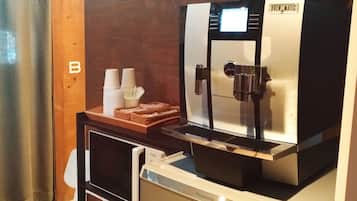 Shared Dormitory, Non Smoking (Bed Width 120 cm) | Coffee and/or coffee maker