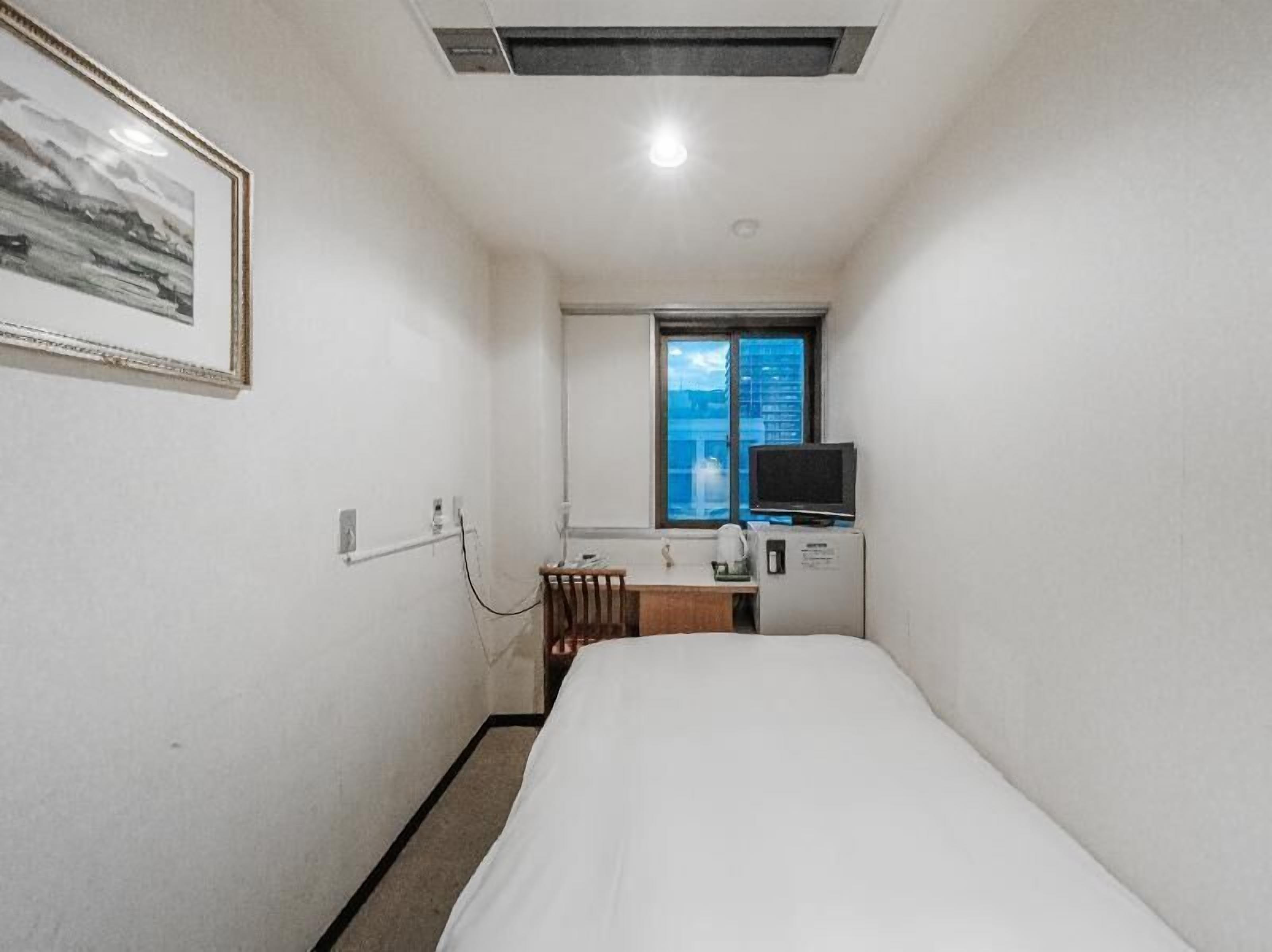 Bureau, draps fournis