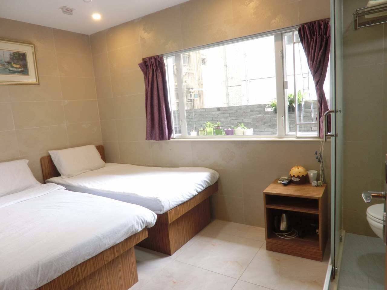 Triple Room | Blackout curtains, free WiFi, bed sheets