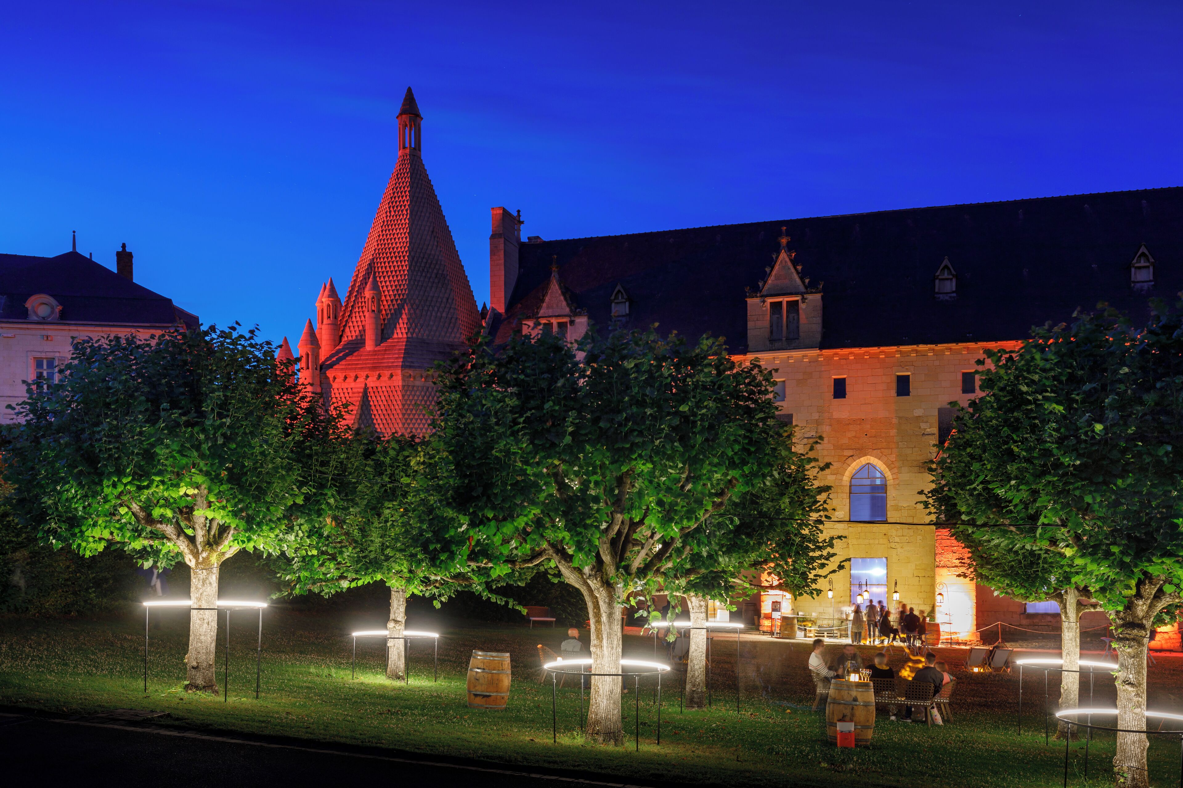 บริเวณภายนอก