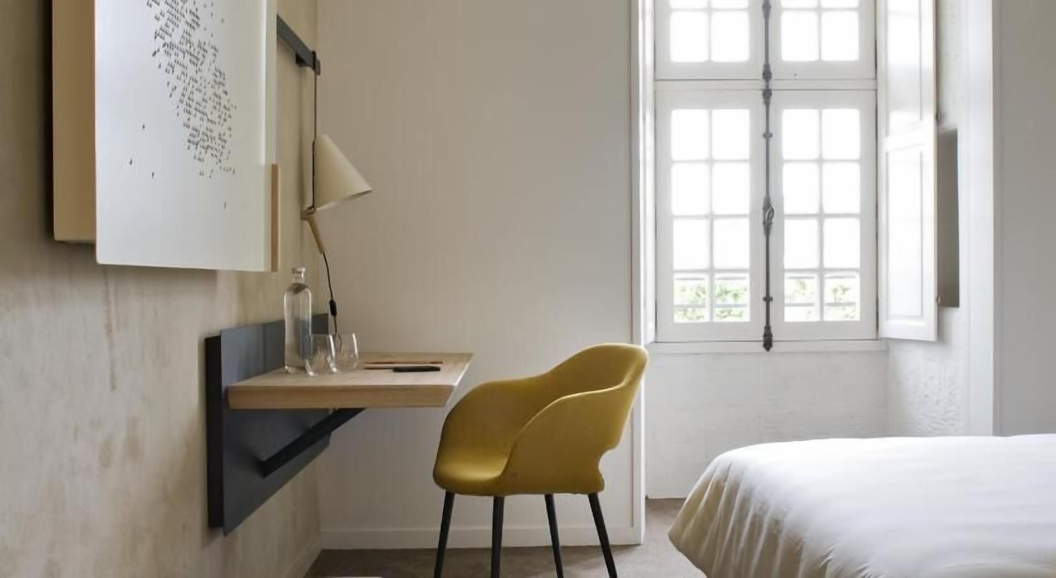 Premium bedding, pillowtop beds, in-room safe, desk