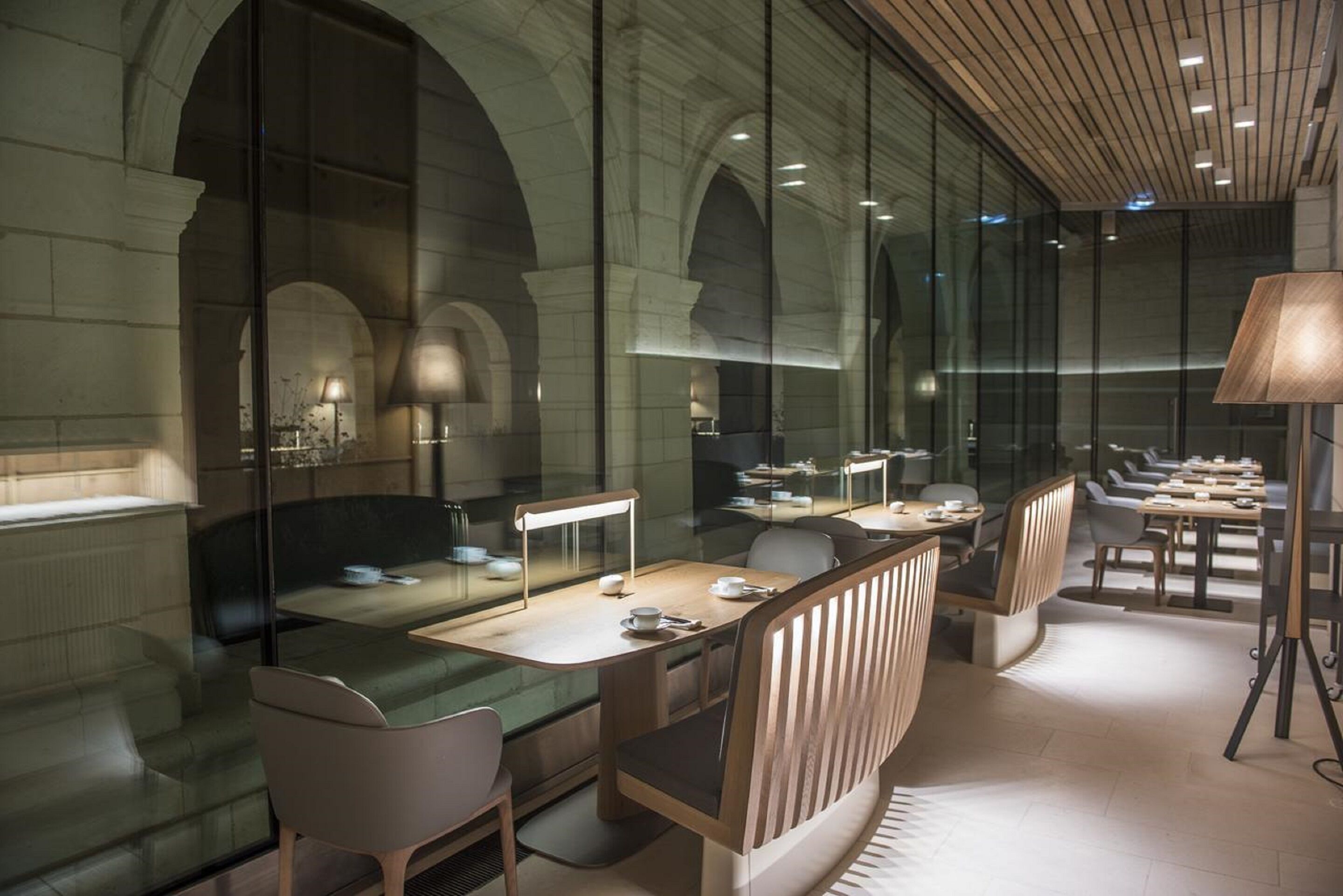 lunch, dinner served; french cuisine, garden views