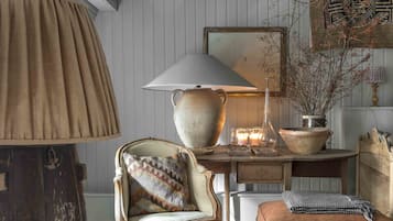 City Apartment | Living room | Flat-screen TV