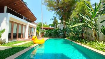 Sérhannaðar innréttingar, myrkratjöld/-gardínur, aukarúm