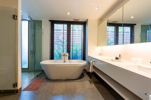 Villa - 4 soveværelser | Badeværelse | Gratis toiletartikler, hårtørrer, badekåber, håndklæder