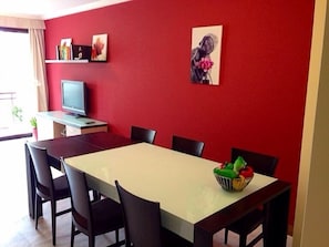Huis, 4 slaapkamers | Dineren op de kamer