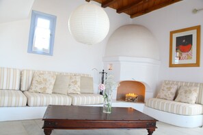 Standart Grand Villa, Sea View | Living room | LCD TV - Nama Villas (Mykonos)