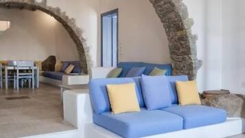 Superior Suite Pool/Sea View | Living area | LCD TV