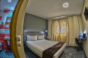 Premium bedding, desk, blackout drapes, soundproofing - Hotel Puerto Canteras (Las Palmas de Gran Canaria)