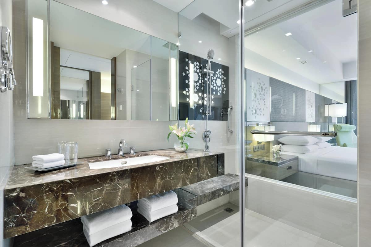 shower, free toiletries, hair dryer, slippers