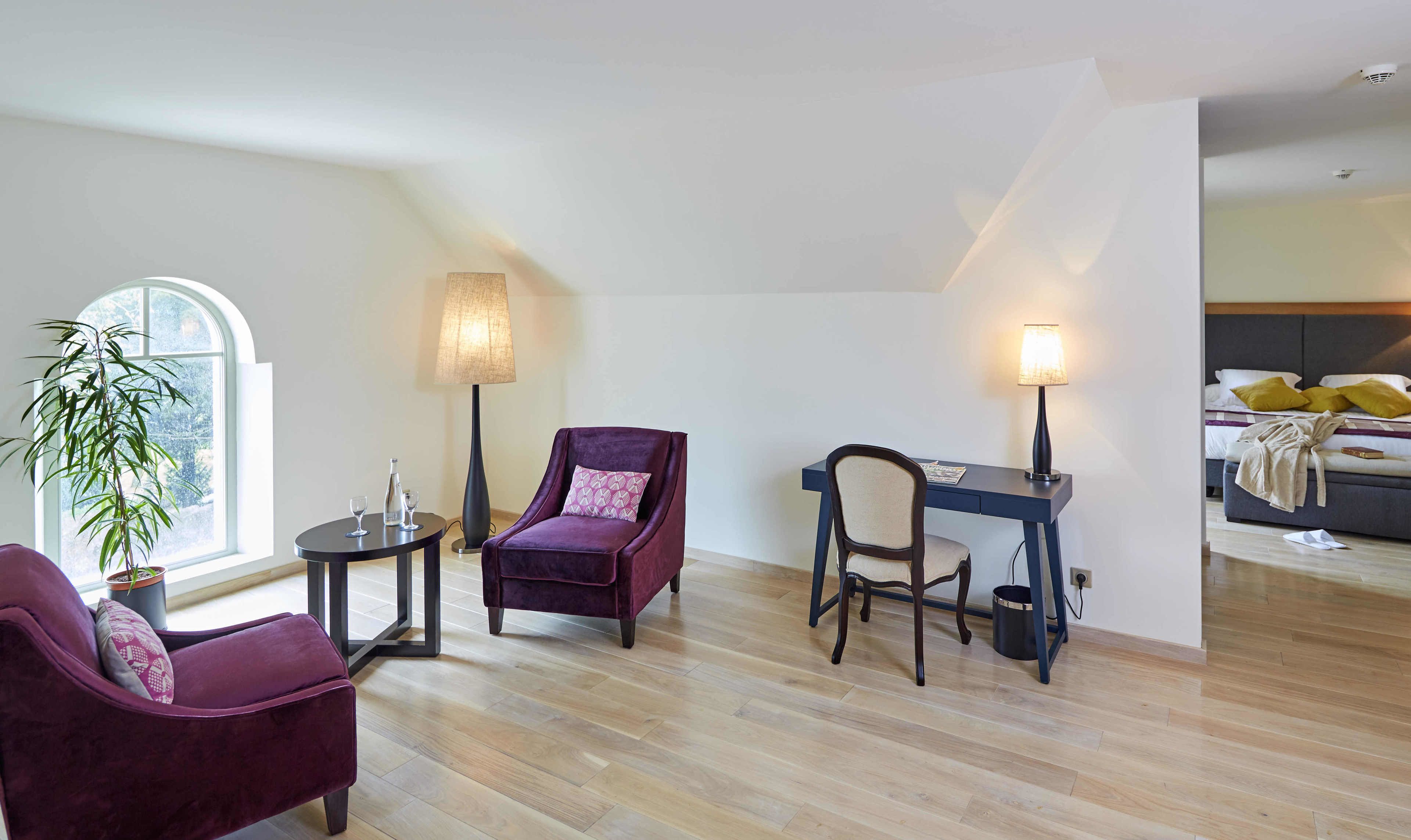 premium bedding, memory-foam beds, in-room safe, desk