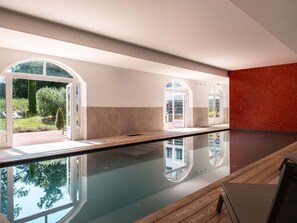 Behandelingskamers voor koppels, een sauna, een stoombad