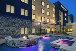 Outdoor pool - Courtyard Houston Katy Mills (Katy)