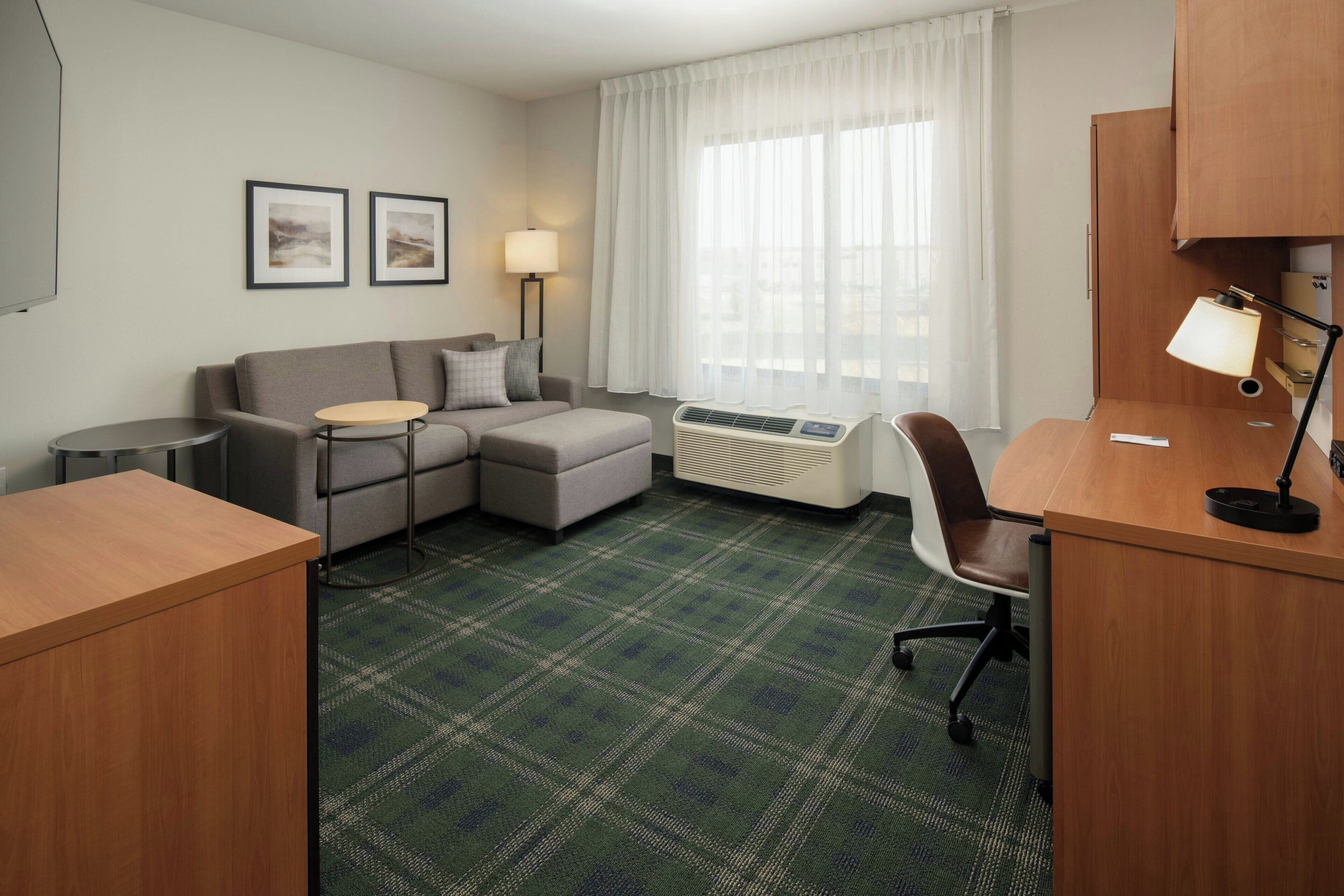 suite, 1 bedroom | 1 bedroom, premium bedding, individually furnished, laptop workspace