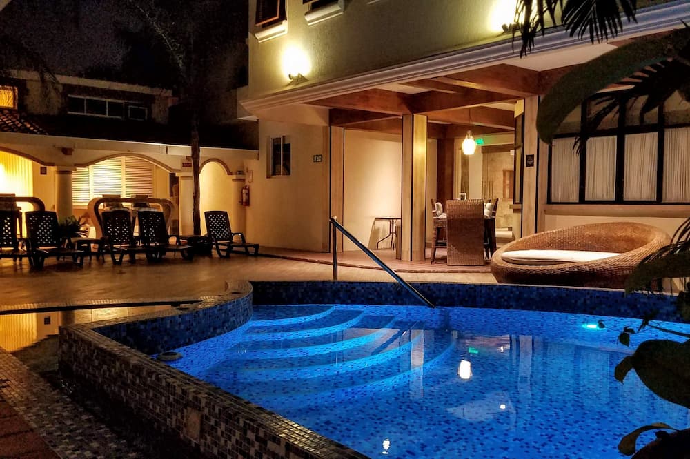 Cedros Inn Boutique Hotel