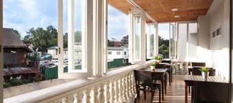 Golden Mountain Hostel