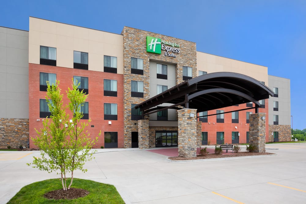 Holiday Inn Express & Suites Davenport, an IHG Hotel
