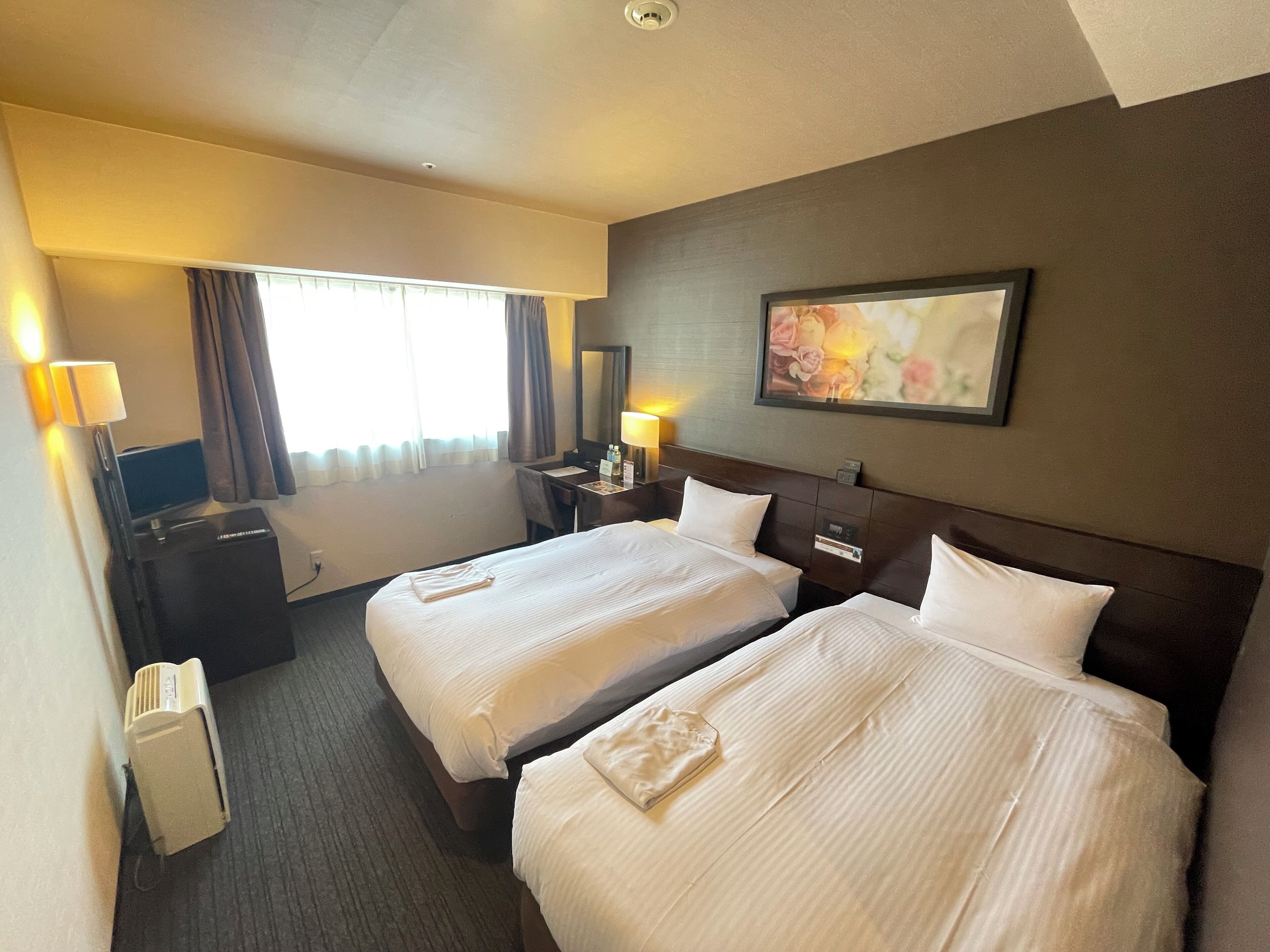 In-room safe, desk, iron/ironing board, free WiFi