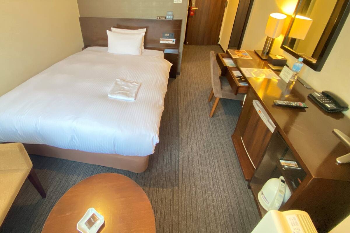 In-room safe, desk, iron/ironing board (on request), free WiFi
