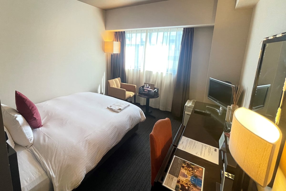 In-room safe, desk, iron/ironing board (on request), free WiFi