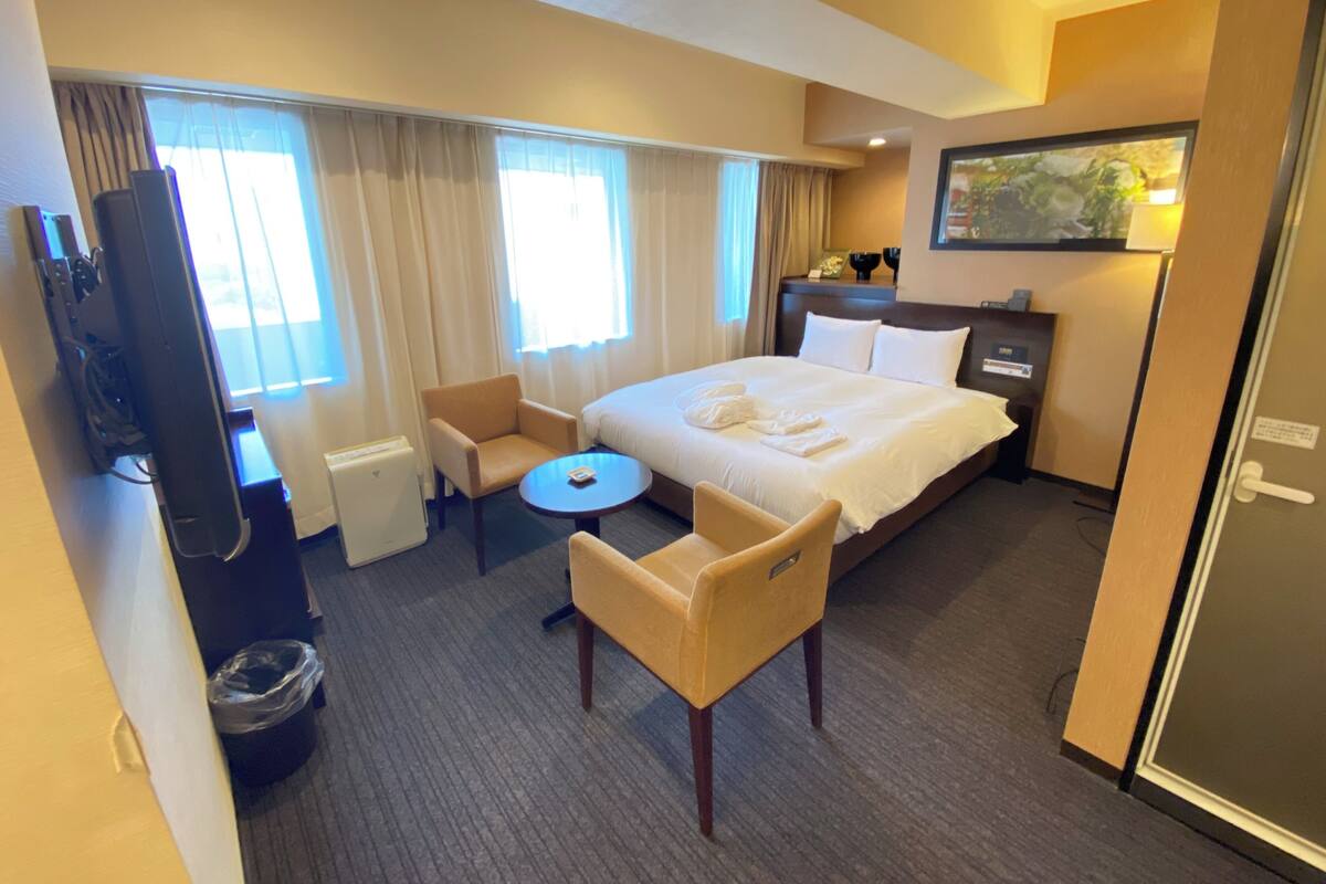 In-room safe, desk, iron/ironing board (on request), free WiFi